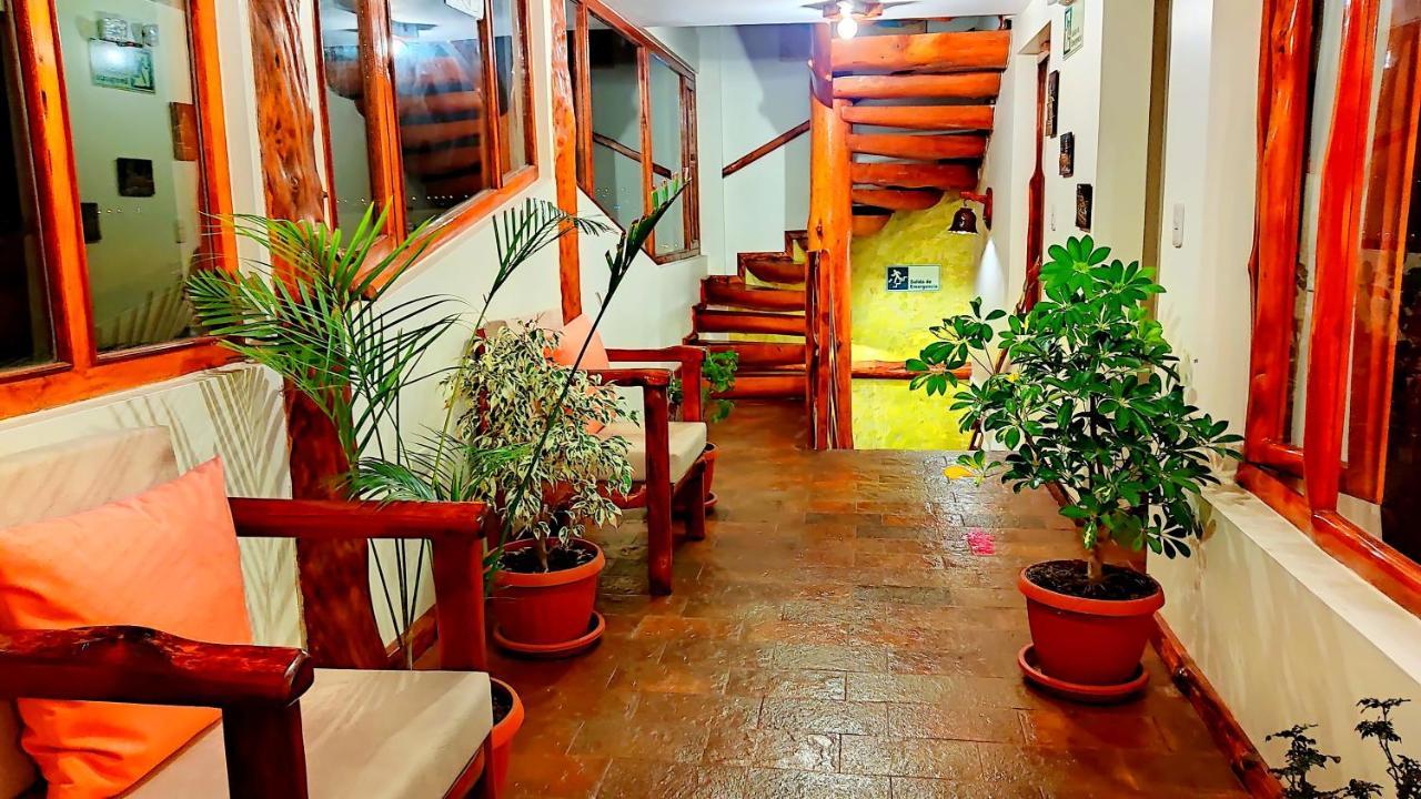 Hotel Maderanegra By Huasicama Latacunga Luaran gambar