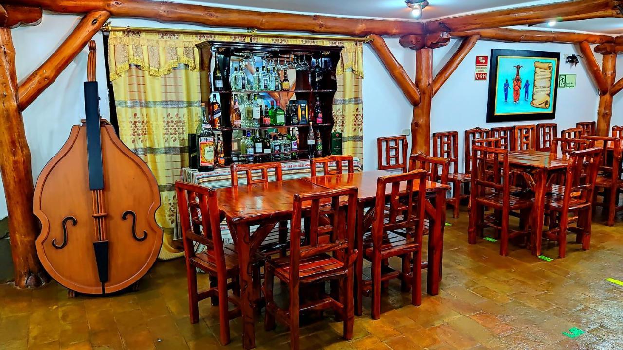 Hotel Maderanegra By Huasicama Latacunga Luaran gambar
