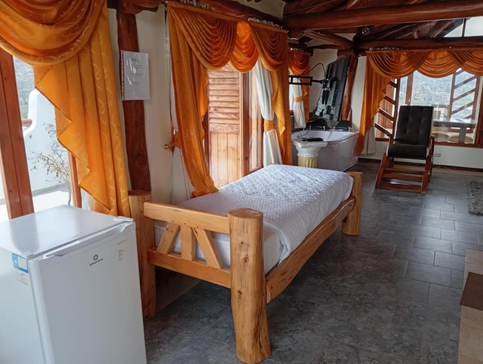 Hotel Maderanegra By Huasicama Latacunga Luaran gambar